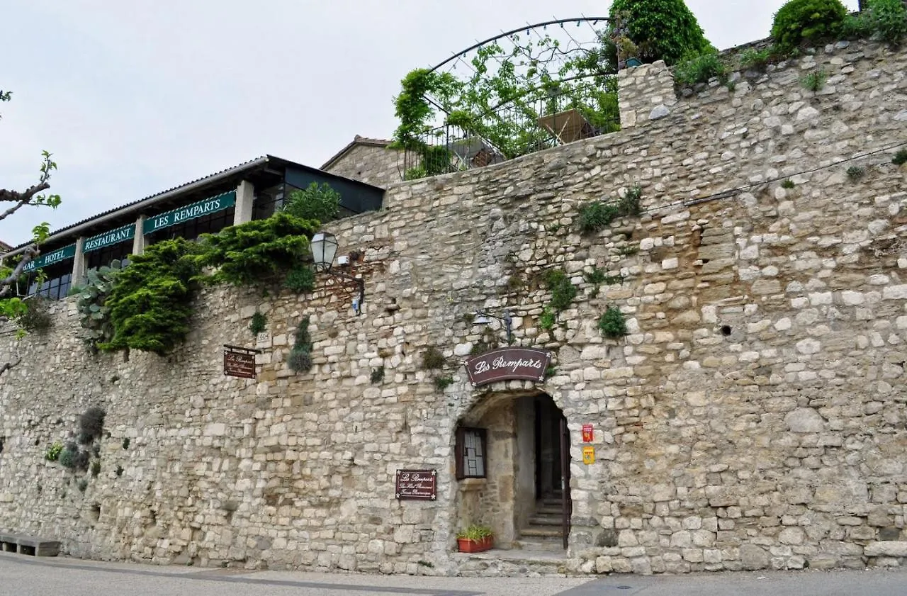 Les Remparts - Venasque Hotel France